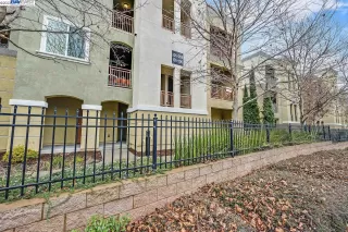 Photo #1: 41018960 Listing 