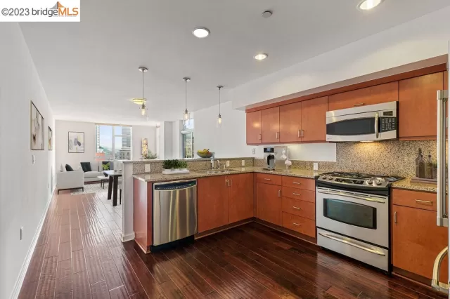 MLS: 41018962 Condo For Sale