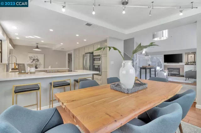 MLS: 41018991 Condo For Sale