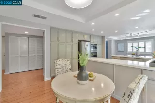 Photo #6: 41018991 Listing