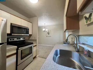 Photo #2: 41018995 Listing