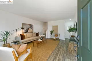 Photo #2: 41018996 Listing