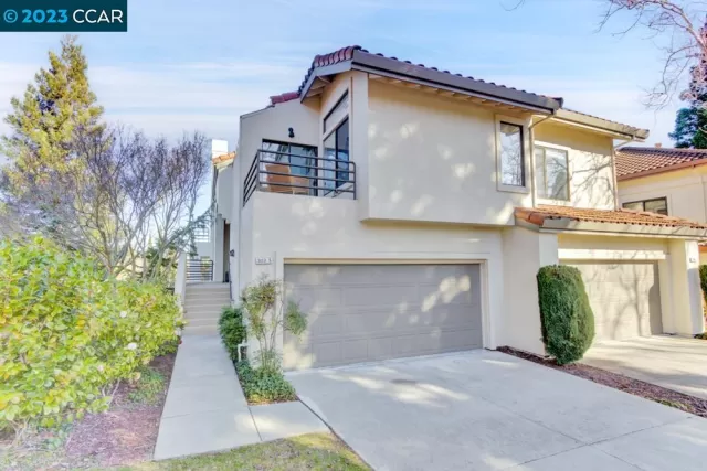 MLS: 41019038 Condo For Sale