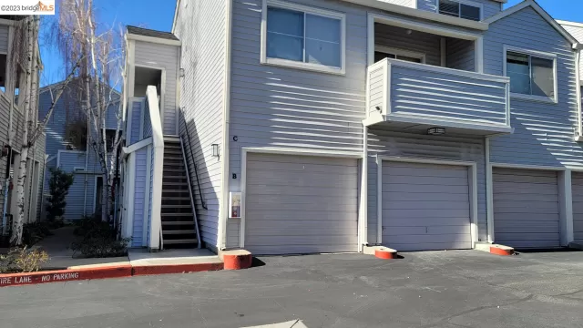 MLS: 41019071 Condo For Sale