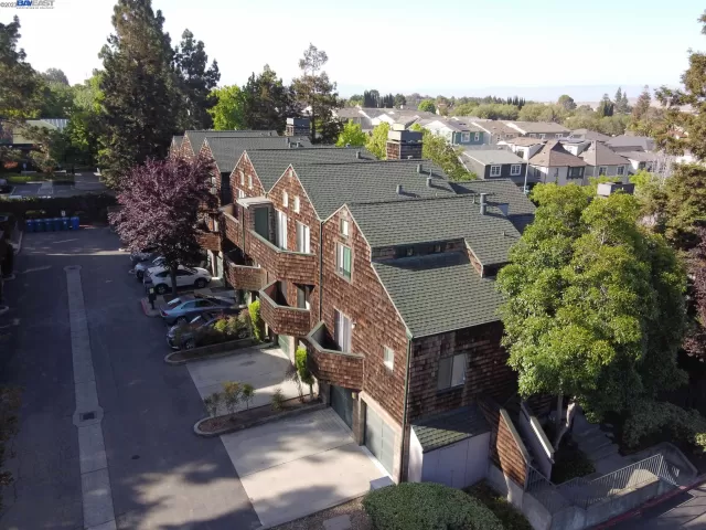 MLS: 41019083 Condo For Sale