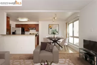 Photo #6: 41019156 Listing 