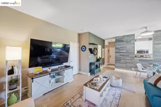 Photo #2: 41019176 Listing