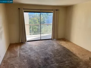 Photo #2: 41019301 Listing 