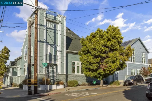 MLS: 41019389 Condo For Sale