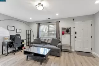Photo #2: 41019485 Listing