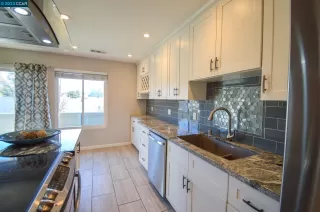 Photo #5: 41019530 Listing 