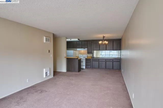 MLS: 41019540 Condo For Sale