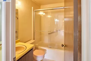 Photo #5: 41019540 Listing
