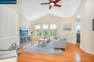 Photo #5: 41019556 Listing