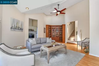 Photo #6: 41019556 Listing