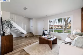 Photo #5: 41019557 Listing