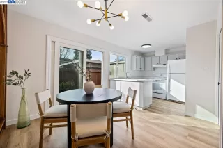 Photo #6: 41019557 Listing