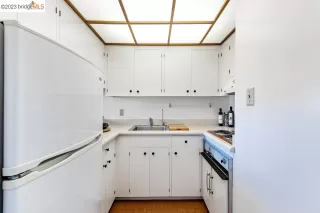 Photo #6: 41019575 Listing