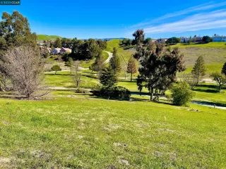 Photo #4: 41019590 Listing