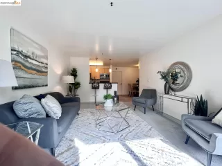 Photo #1: 41019684 Listing 