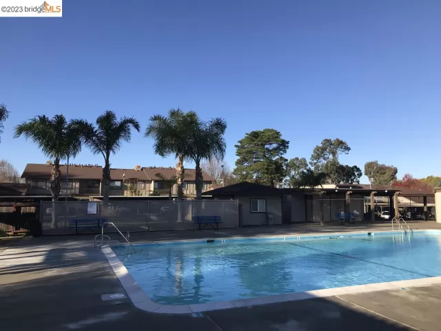 MLS: 41019840 Condo For Sale