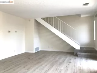 Photo #6: 41019840 Listing