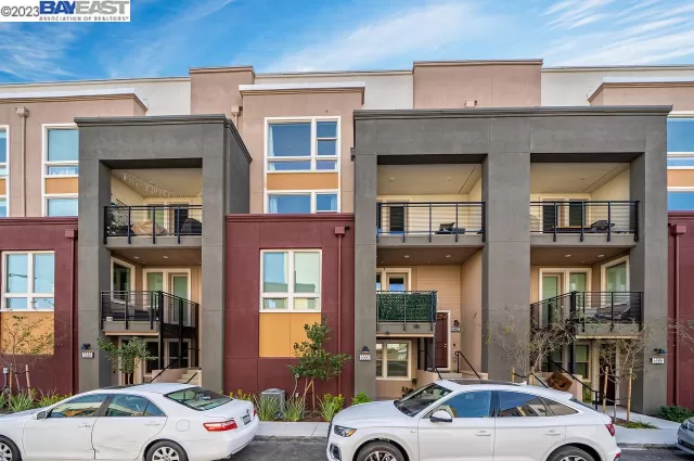 MLS: 41019844 Condo For Sale