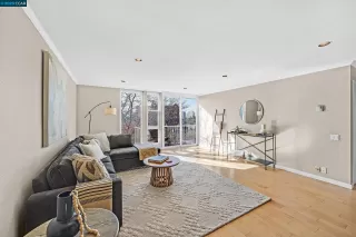 Photo #5: 41019847 Listing 