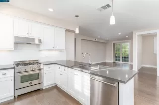 Photo #6: 41019869 Listing