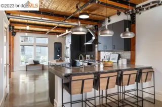 Photo #6: 41019887 Listing