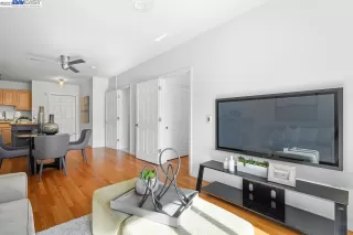 Photo #5: 41019936 Listing