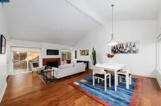 Photo #4: 41019994 Listing