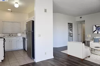 Photo #4: 41019998 Listing