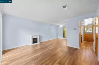 Photo #2: 41020004 Listing