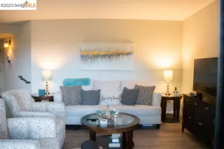 Photo #1: 41020071 Listing 