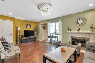 Photo #2: 41020095 Listing 