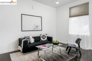 Photo #4: 41020107 Listing