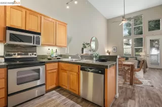 Photo #6: 41020149 Listing