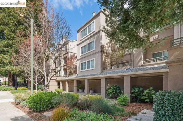 MLS: 41020242 Condo For Sale