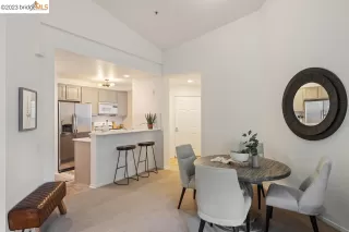 Photo #6: 41020242 Listing 