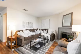 Photo #6: 41020408 Listing