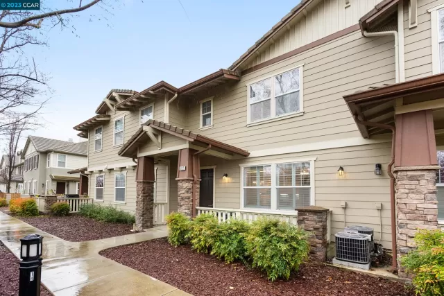 MLS: 41020420 Condo For Sale