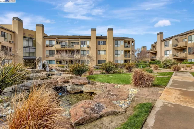 MLS: 41020427 Condo For Sale