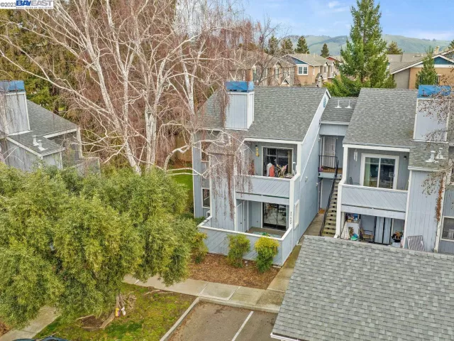 MLS: 41020455 Condo For Sale