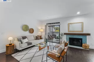 Photo #2: 41020455 Listing