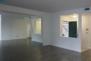 Photo #5: 41020517 Listing 