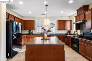 Photo #4: 41020529 Listing 