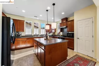 Photo #5: 41020529 Listing 