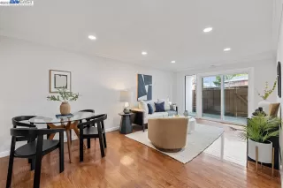 Photo #2: 41020538 Listing