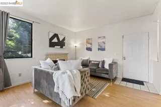 Photo #2: 41020545 Listing 